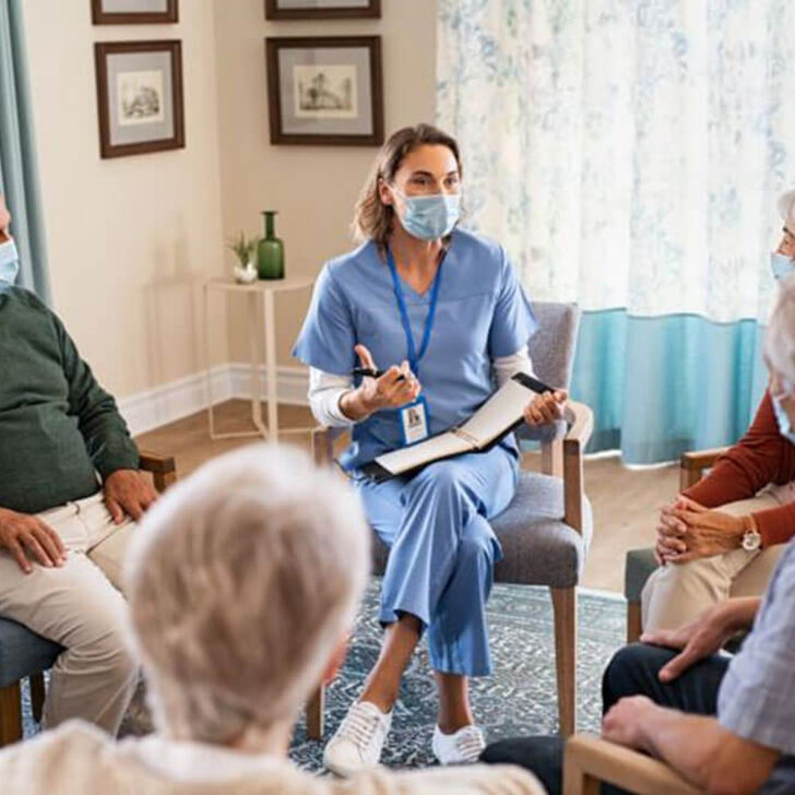 nurse-group-discussion